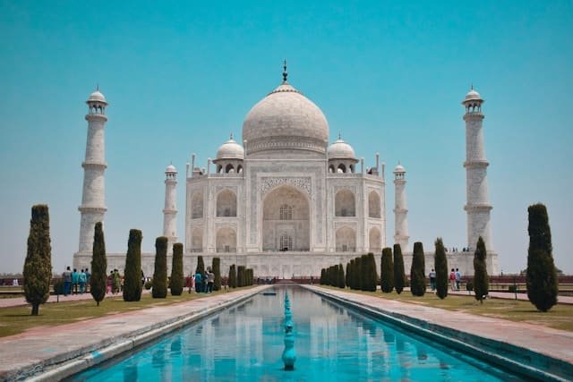 Delhi to Agra one day tour
