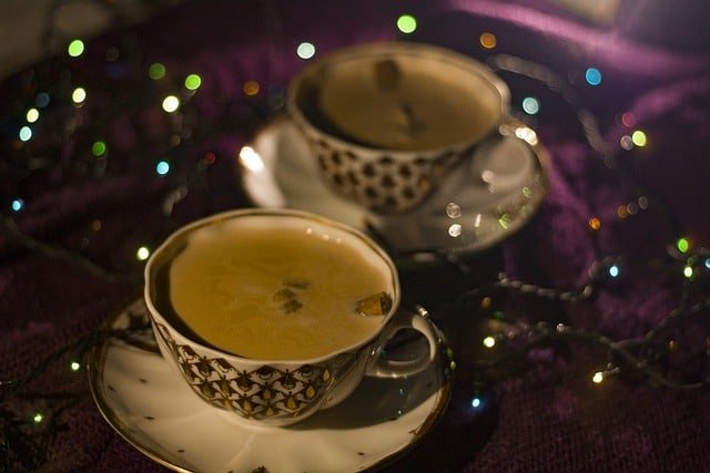 tea, cinnamon, chai, coffee, drink, coffee cup, cardamom, cup, tasty, christmas, winter, traditional, beverage, refreshment, holiday, tea cup, cozy, vintage, purple, beige, lights, brown tea